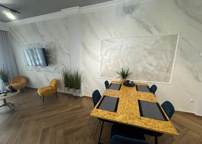 Agia Sophia Square Apartament